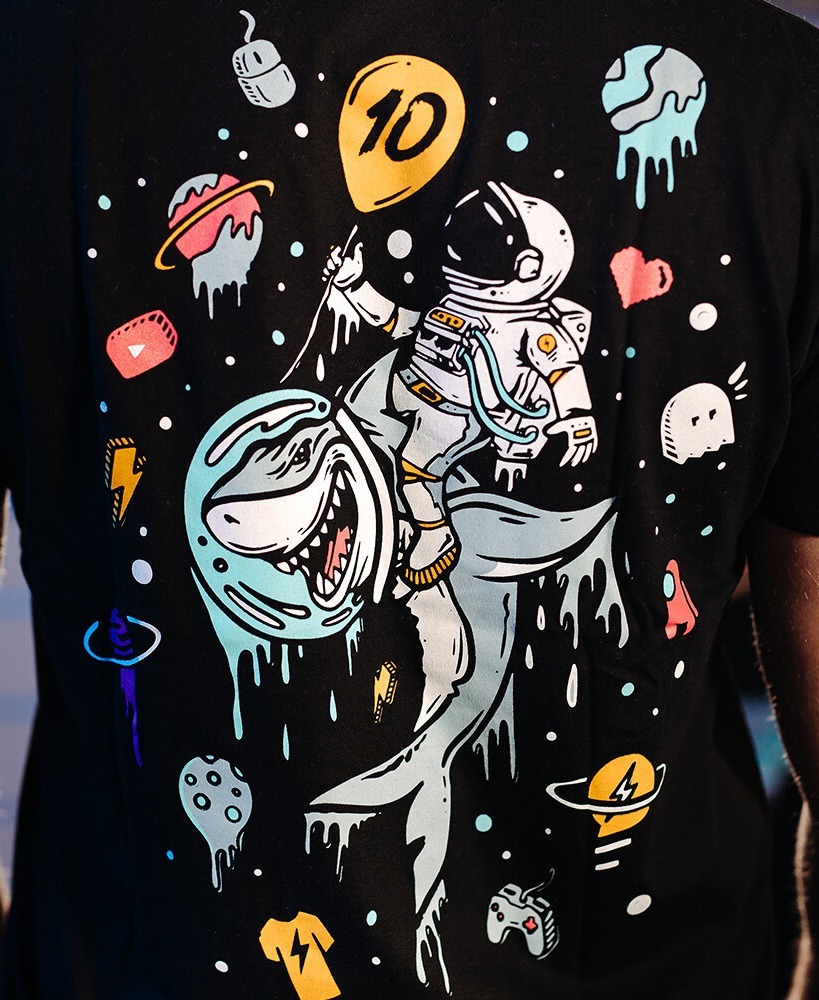 10 | RG TEE
