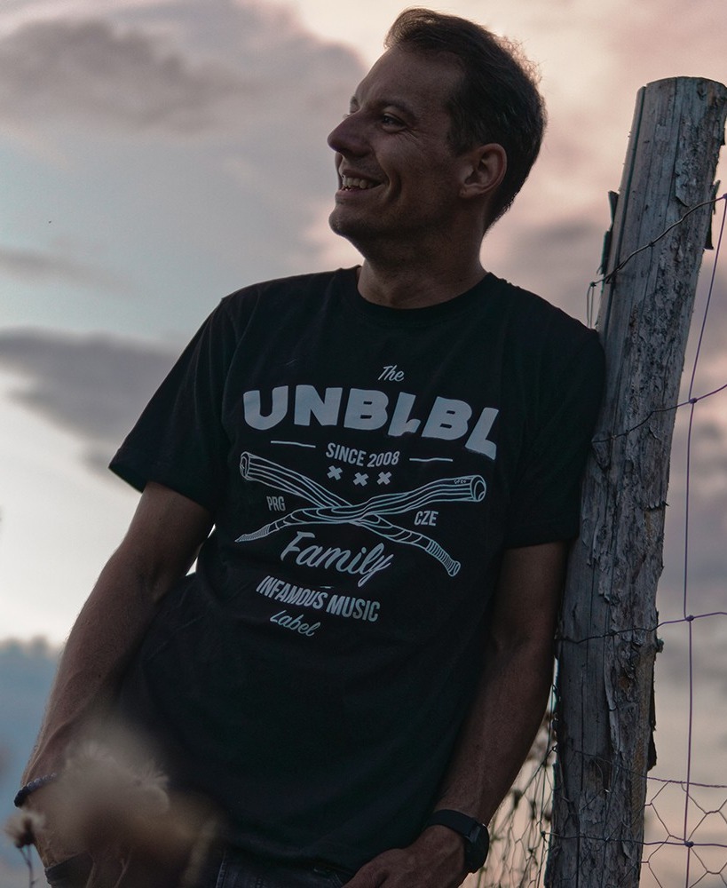 Tričko UNBLBL
